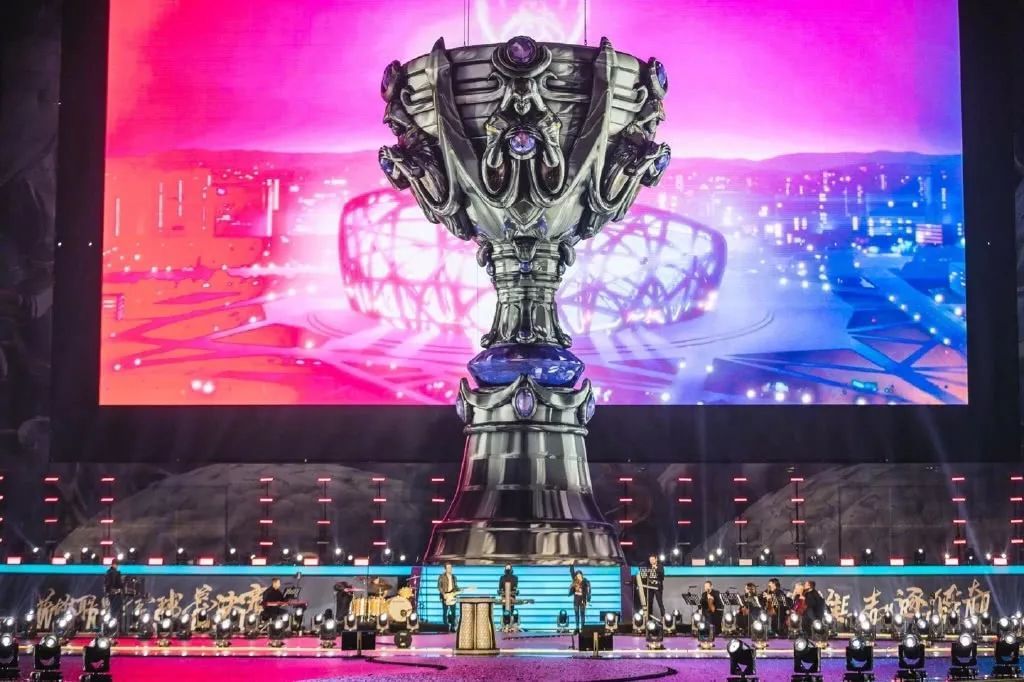 DRX公告：Zeka、BeryL选手确诊新冠