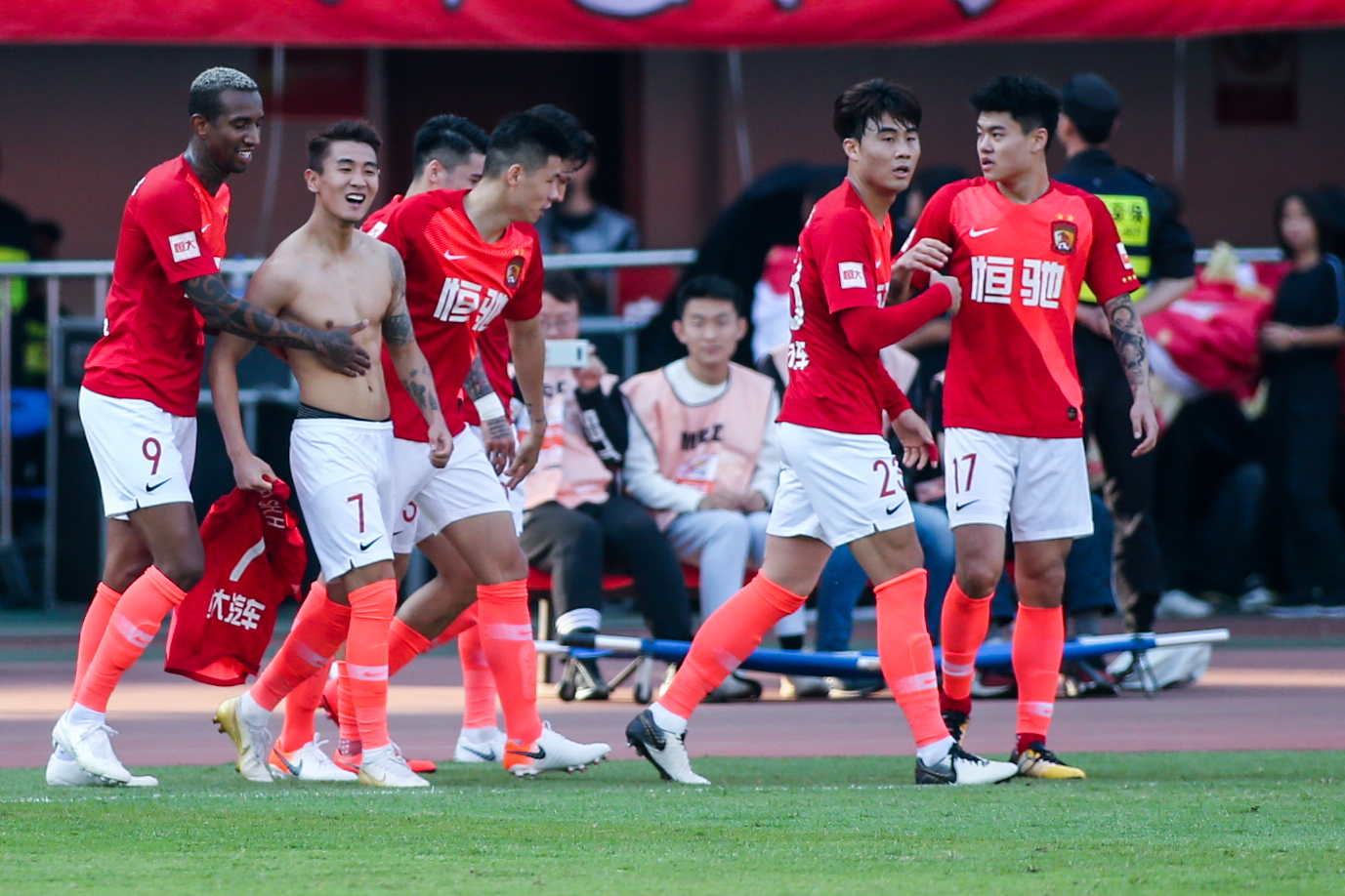 火箭119-113公牛 球员评价：5人优秀，2人及格，3人低迷