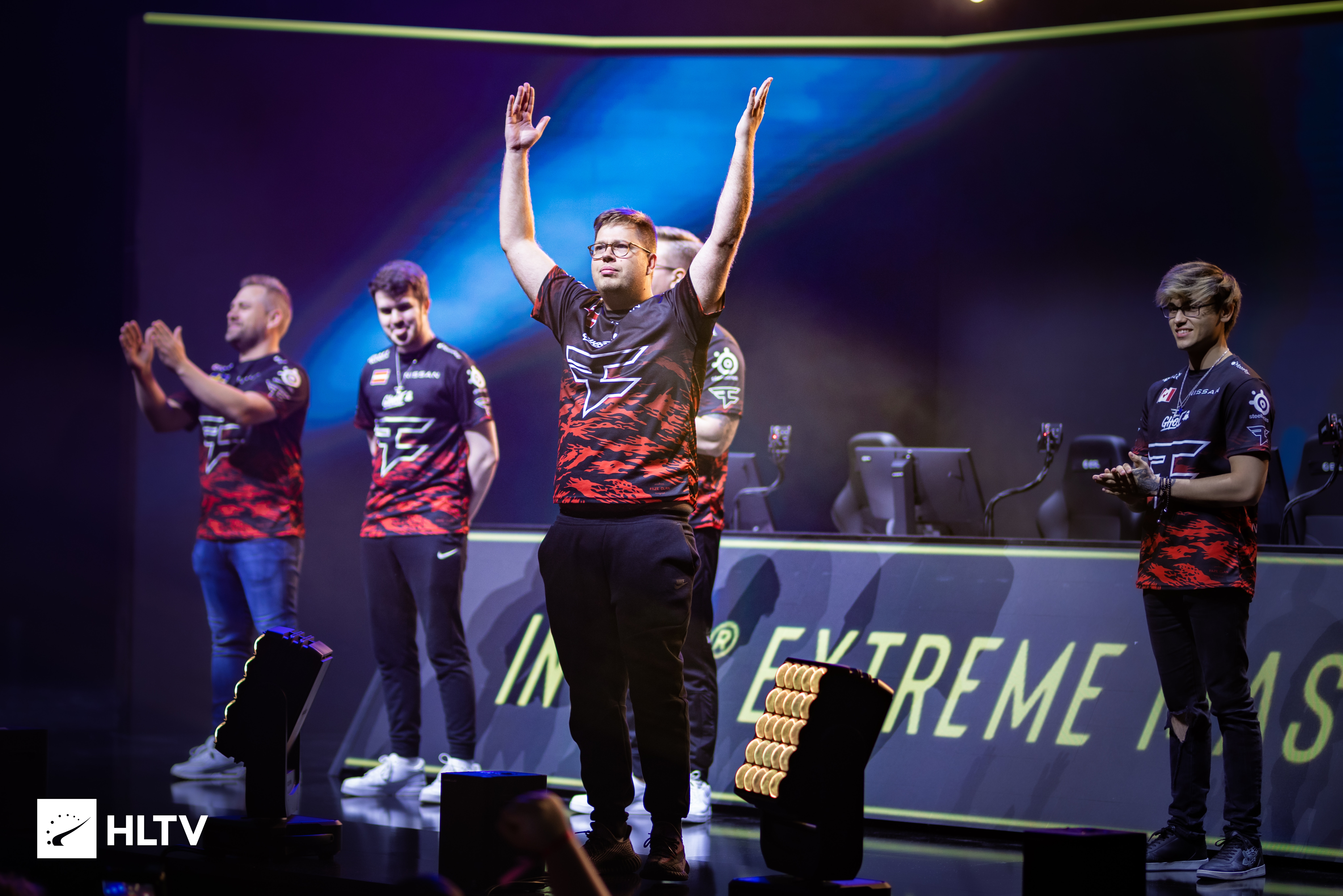 WBGvsNIP首发公布：Rookie中路对阵Xiaohu，Leyan直面Tarzan